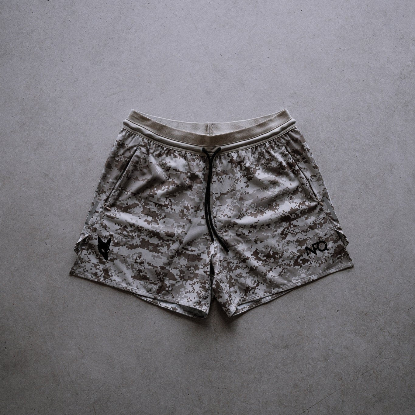 ◆NASTY FANCY CLUB◆ NF FEARLESS SHORTS BLK F21QC144 DN25777.jpg?v=1722550333